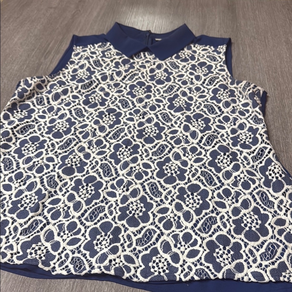 Halogen Navy and Cream Lace Sleeveless Blouse